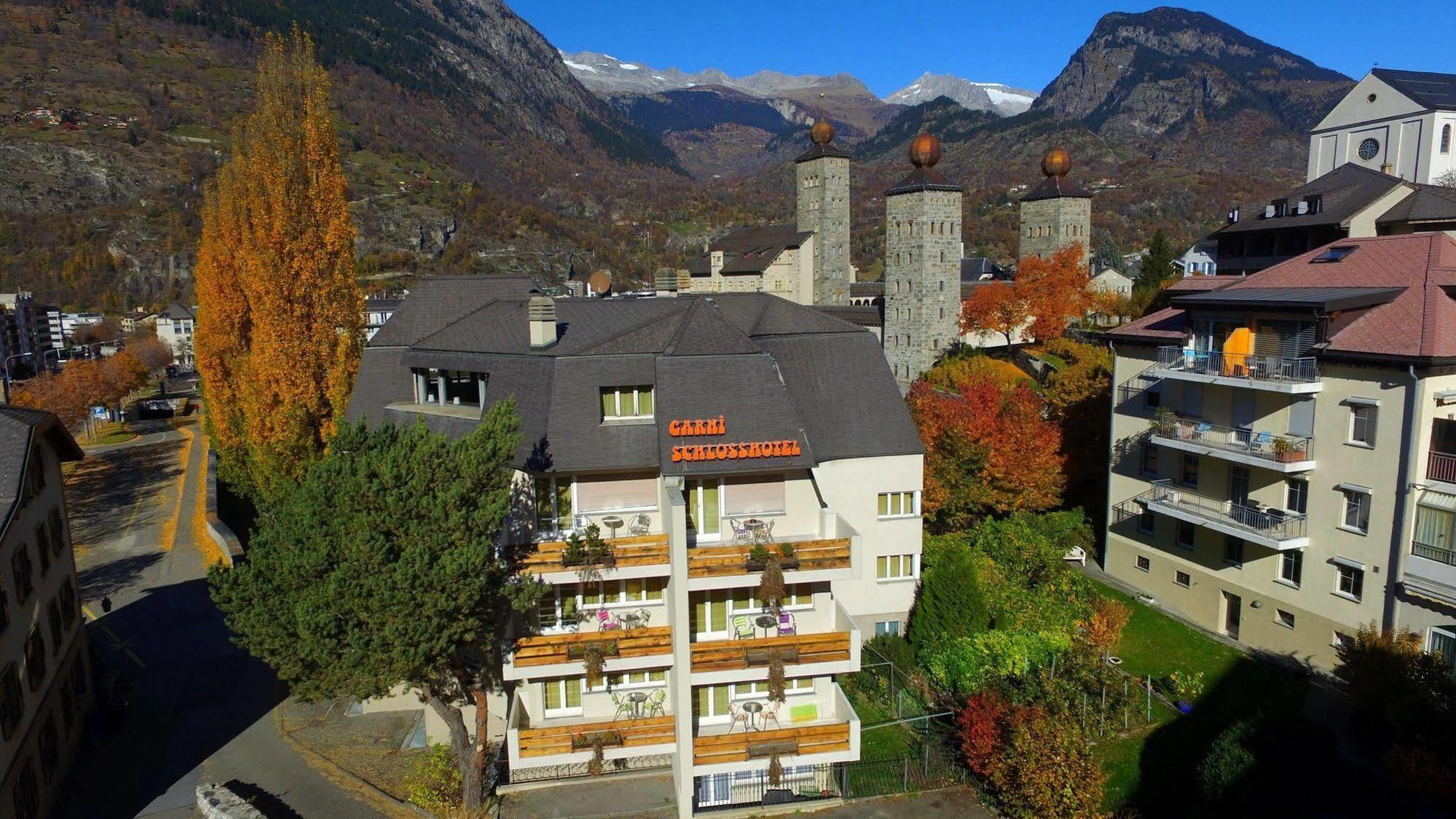 Schlosshotel - Self Check-In Hotel Бриг Екстериор снимка